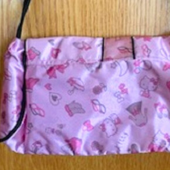Girls' Hello Kitty Pink /Black Shiny Purse Handbag Kitty Charm Bow Snap 12"x 6" - Picture 5 of 8